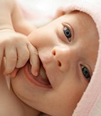 Peau sèche de bébé : Les 4 bons gestes à adopter !