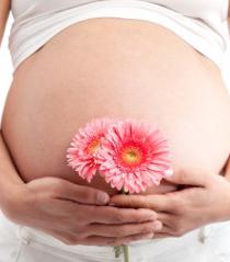 Cosmetique grossesse : les substances agressives à éviter !