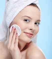Adopter le réflexe 100% naturel avec notre eau nettoyante visage