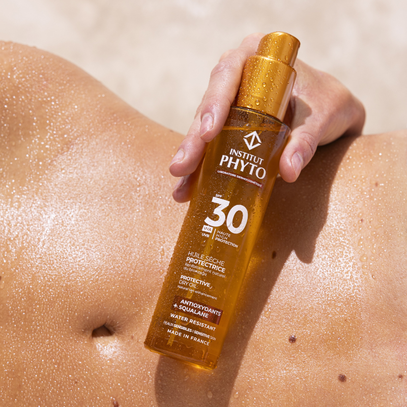 Packshot Institut Phyto Huile après soleil sur la plage